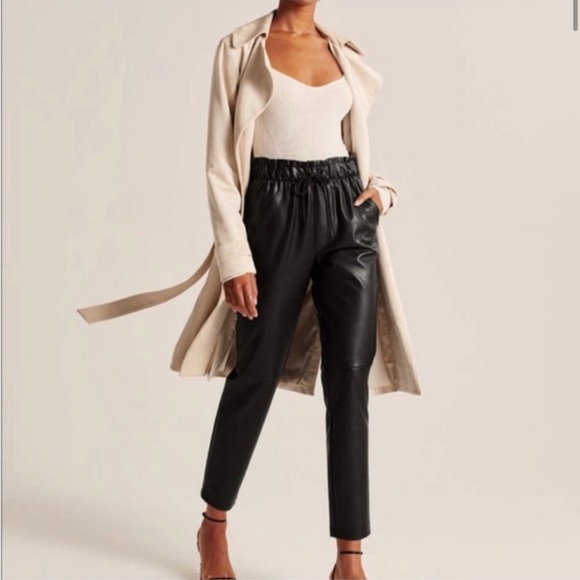 Abercrombie Vegan Faux Leather Pull On Taper Pants - Picture 2 of 8